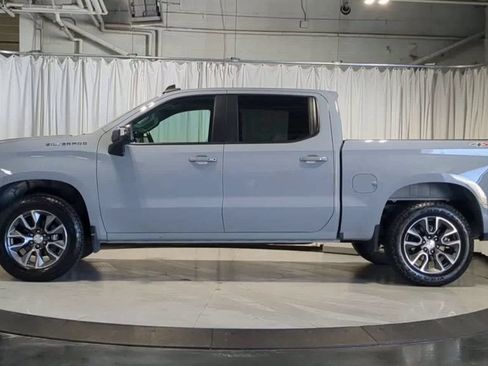 Used 2024 Chevrolet Silverado 1500 LT AWD/4WD image 5