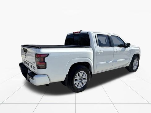 Used 2024 Nissan Frontier SV w/ SV Convenience Package image 9