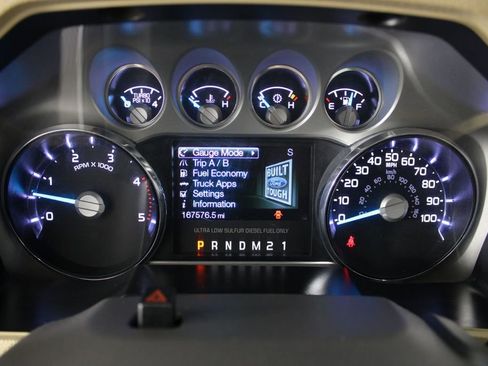 Used 2011 Ford F250 Lariat image 26