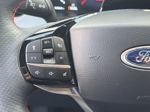 Used 2025 Ford Explorer ST-Line RWD image 31