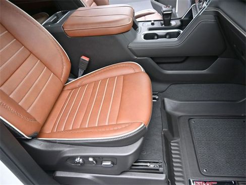 Certified 2024 GMC Sierra 1500 Denali Ultimate image 26