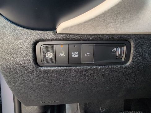 New 2026 Chevrolet Equinox EV LT image 17