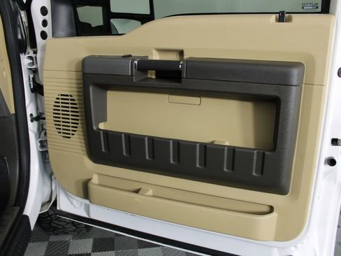 Used 2011 Ford F250 Lariat image 33