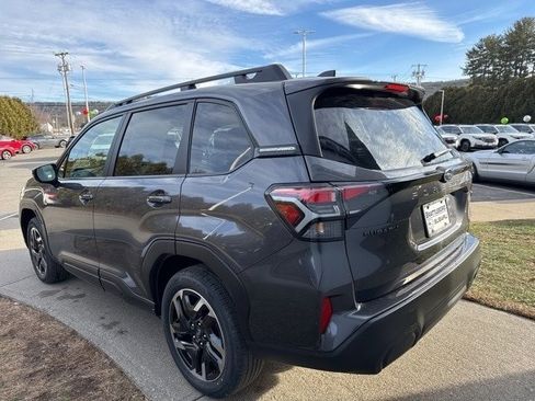 New 2025 Subaru Forester Premium image 8