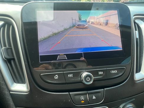 Used 2023 Chevrolet Malibu LT FWD image 25