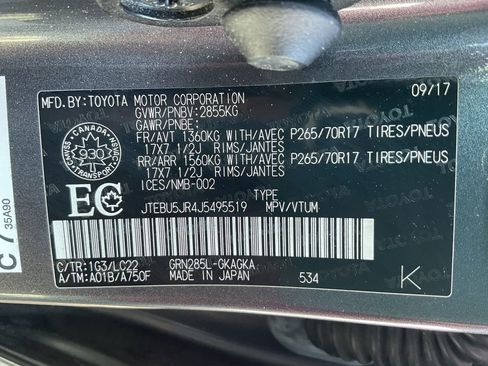Used 2018 Toyota 4Runner TRD Off-Road AWD/4WD image 41