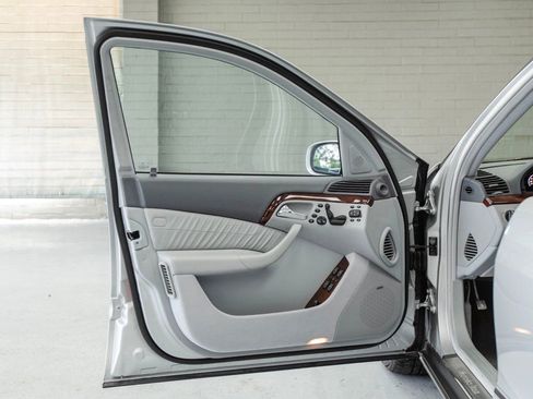Used 2002 Mercedes-Benz S 500 image 29