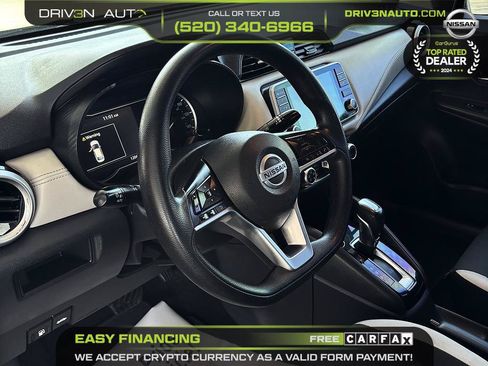 Used 2020 Nissan Versa SV FWD image 11