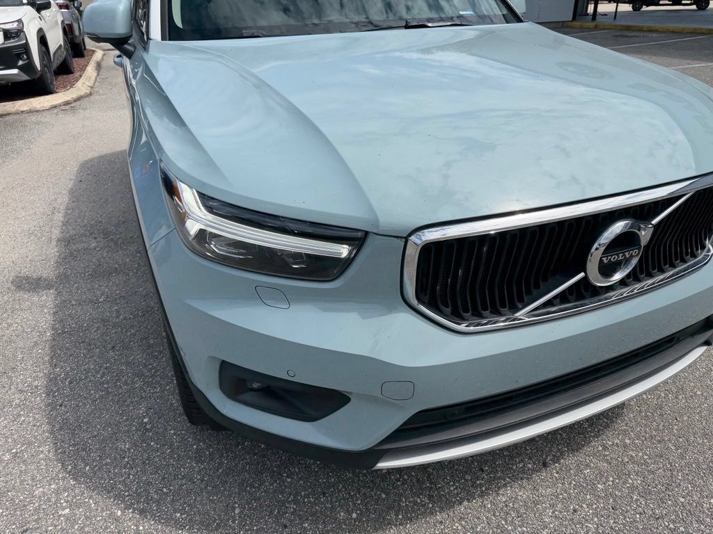 Used 2019 Volvo XC40 T5 Momentum AWD/4WD image 13