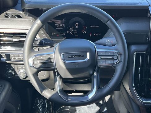 New 2026 GMC Yukon Denali image 12