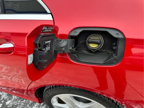 Used 2018 Mercedes-Benz CLA 250 4MATIC image 15