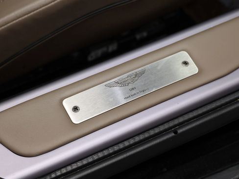 Used 2015 Aston Martin DB9 Volante Carbon Edition Convert image 80