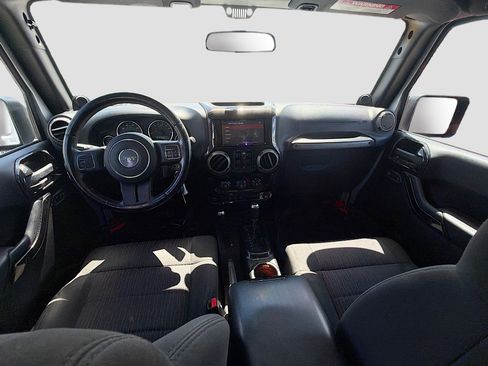 Used 2011 Jeep Wrangler Unlimited Sport image 14