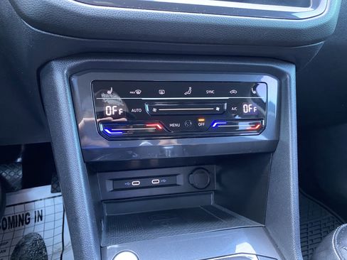 Used 2022 Volkswagen Tiguan SE image 26