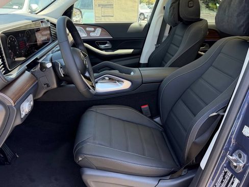 New 2026 Mercedes-Benz GLS 450 4MATIC image 17