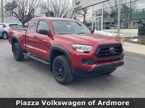 Used 2021 Toyota Tacoma SR w/ SX Package image 1