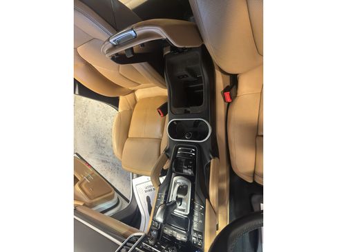 Used 2015 Porsche Cayenne Diesel AWD/4WD image 18