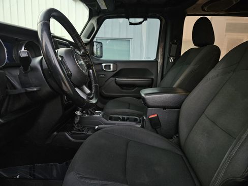Used 2020 Jeep Wrangler Sport S image 10