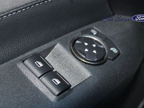 Used 2019 Ford Mustang Shelby GT350 w/ Technology Package image 21