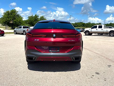 Used 2025 BMW X6 xDrive40i w/ Climate Comfort Package AWD/4WD image 6