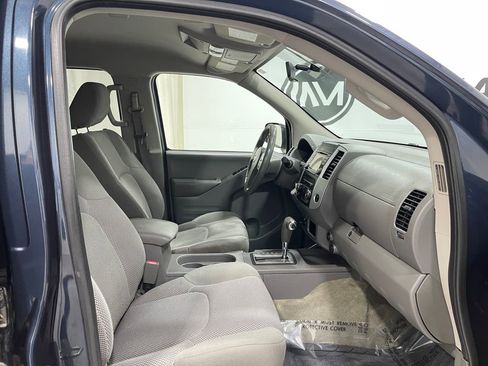 Used 2017 Nissan Frontier SV image 27
