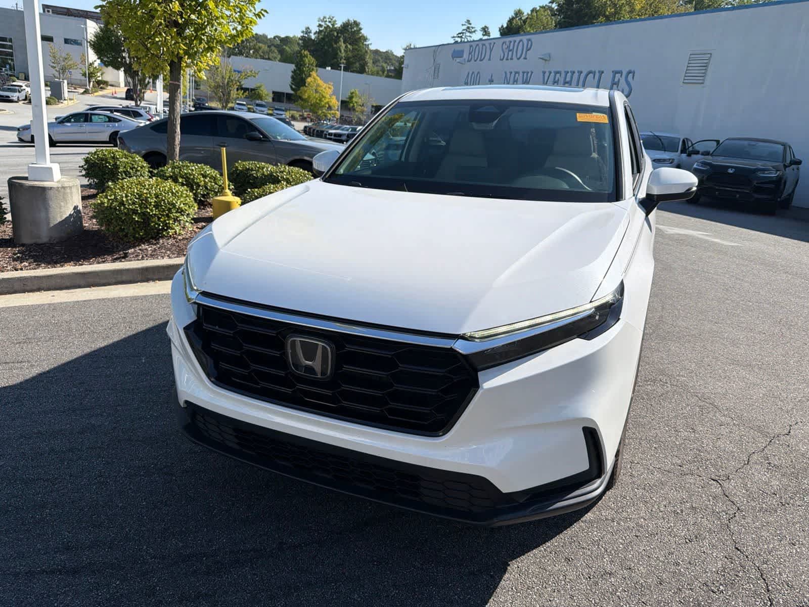 Used 2025 Honda CR-V EX image 4