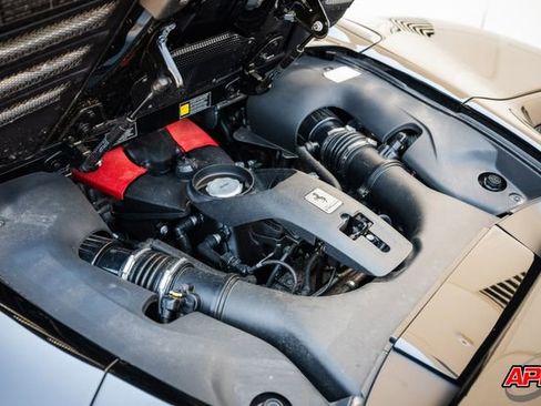 Used 2022 Ferrari F8 Tributo image 94