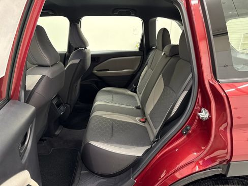 Used 2026 Subaru Forester AWD/4WD image 23