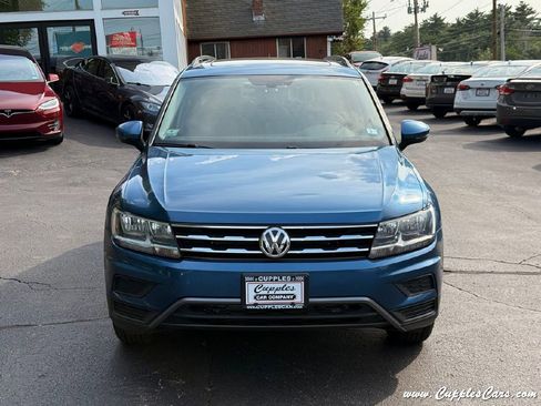 Used 2020 Volkswagen Tiguan SE w/ Panoramic Sunroof Package image 36