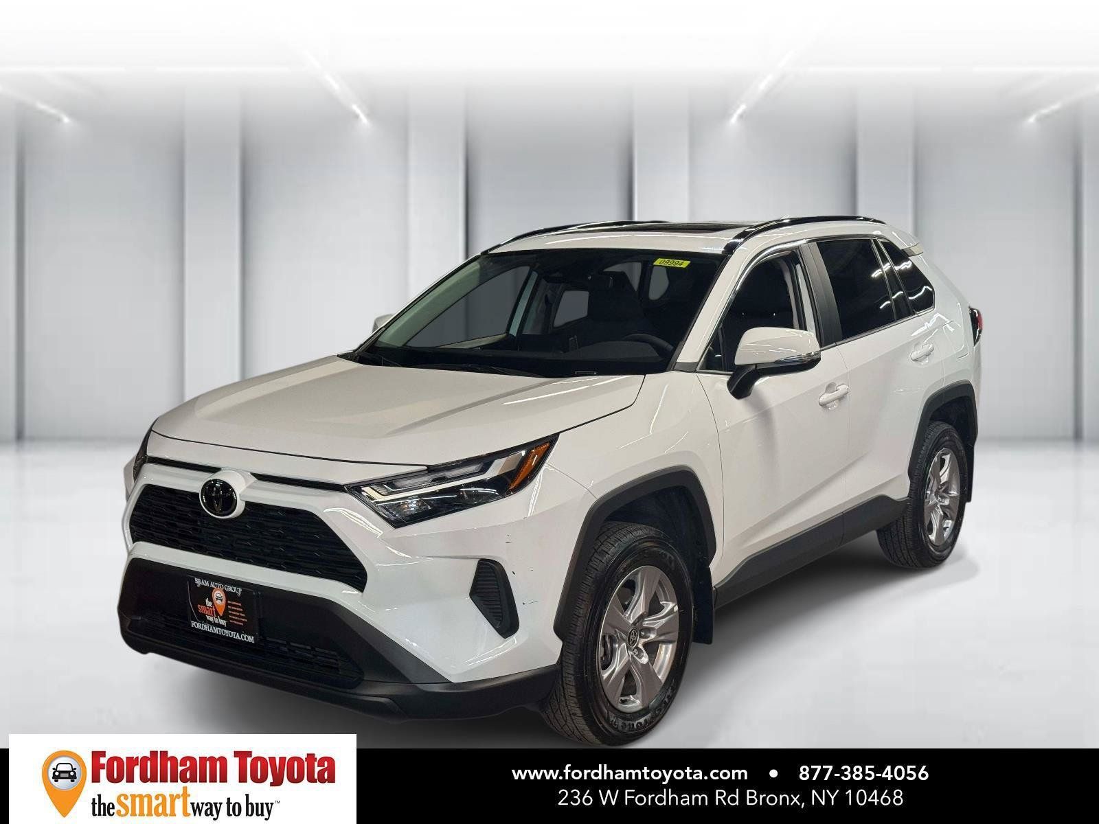 Used 2025 Toyota RAV4 XLE w/ Convenience Package AWD/4WD image 4