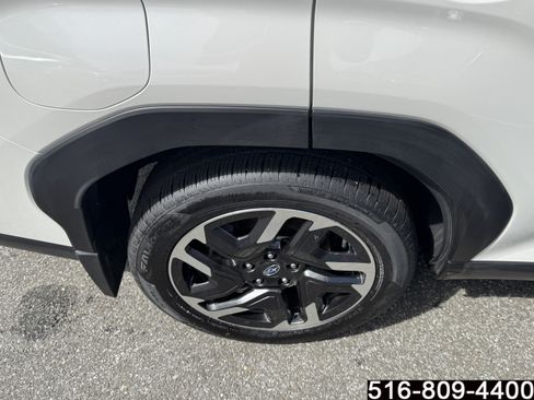 Used 2025 Subaru Forester Limited AWD/4WD image 12