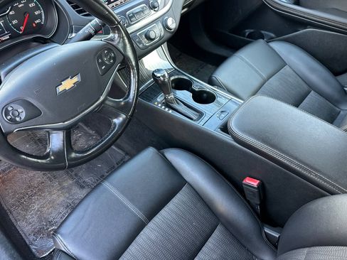 Used 2019 Chevrolet Impala LT image 10