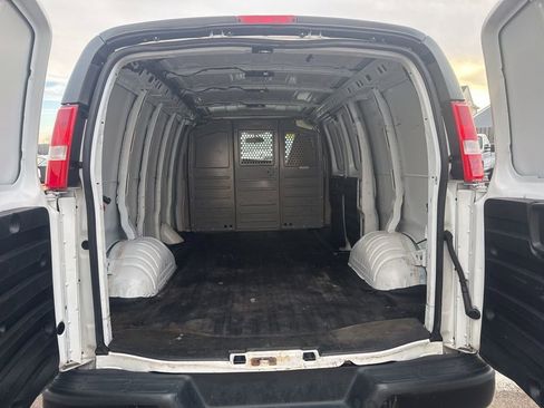 Used 2019 Chevrolet Express 2500 w/ Driver Convenience Package image 28