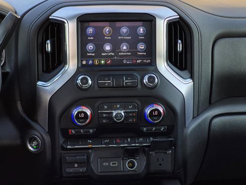 Used 2022 GMC Sierra 1500 SLT image 17