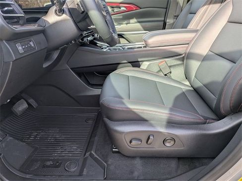 New 2026 Chevrolet Traverse Z71 image 10