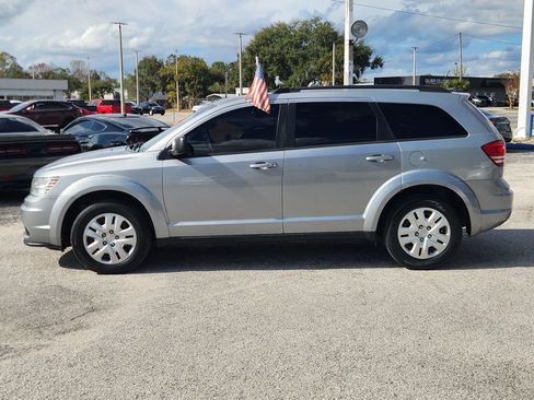 Used 2016 Dodge Journey SE w/ Flexible Seating Group image 5