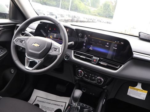 New 2026 Chevrolet TrailBlazer LT w/ Convenience Package AWD/4WD image 27