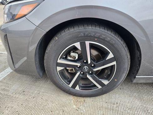 Used 2024 Nissan Sentra SV image 11