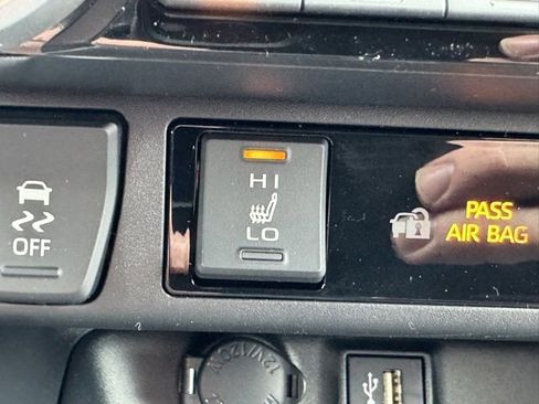 New 2025 Toyota RAV4 XLE w/ Convenience Package image 25