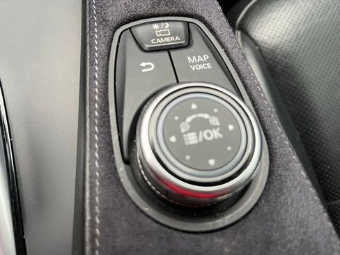 Used 2019 INFINITI QX50 Essential w/ Sensory Package FWD image 19