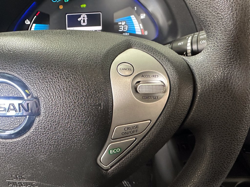 Used 2017 Nissan Leaf S FWD image 22
