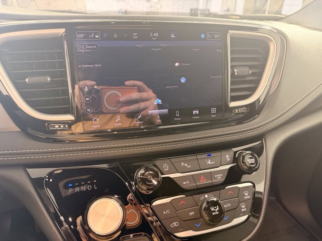 New 2027 Chrysler Pacifica Select w/ Family Tech Group FWD image 24