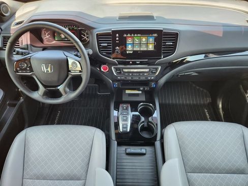 Used 2023 Honda Passport Elite image 14