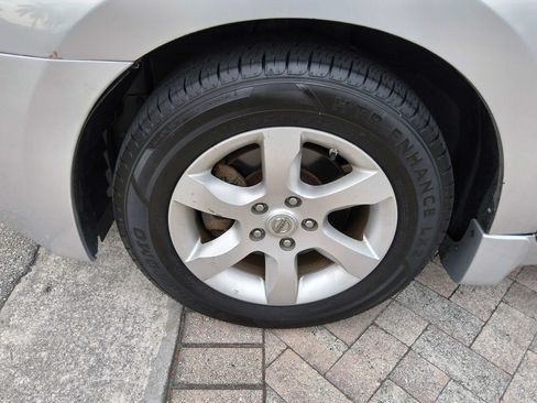 Used 2009 Nissan Altima 2.5 SL w/ SL Pkg FWD image 48