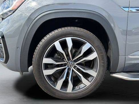 Used 2022 Volkswagen Atlas Cross Sport SEL Premium R-Line AWD/4WD image 37