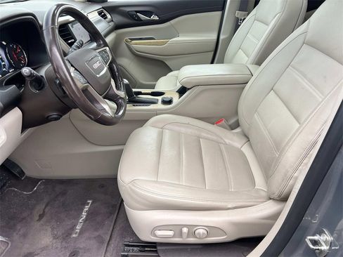 Certified 2019 GMC Acadia Denali w/ Technology Package image 16