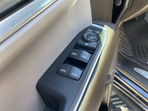 Used 2022 Chevrolet Silverado 1500 RST AWD/4WD image 17