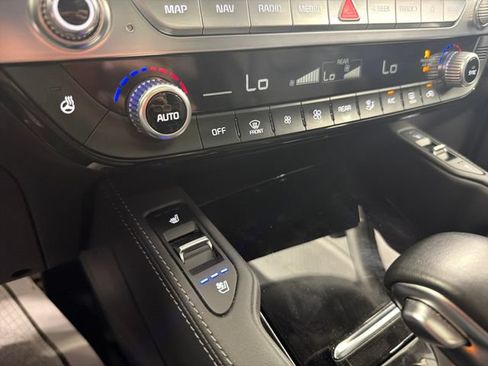 Certified 2024 Kia Telluride SX Prestige AWD/4WD image 28