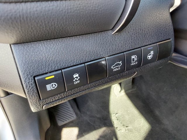 Used 2024 Toyota Camry SE FWD image 15