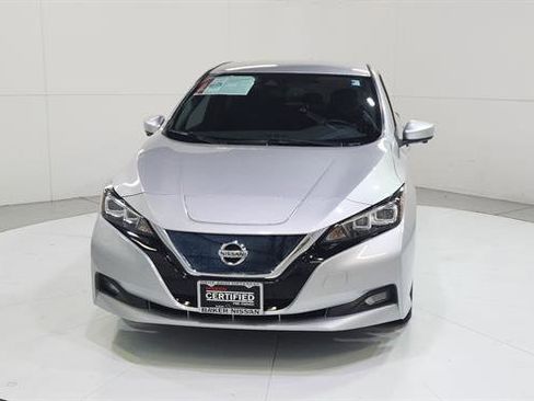 Used 2022 Nissan Leaf SV w/ SV Technology Package image 2
